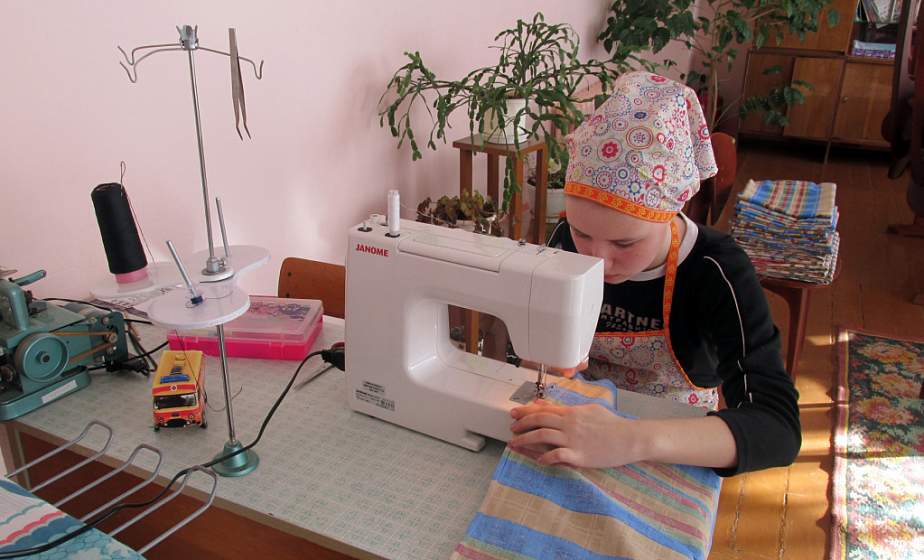Greenhouses and business projects. Why pupils studyarts and crafts in schools?