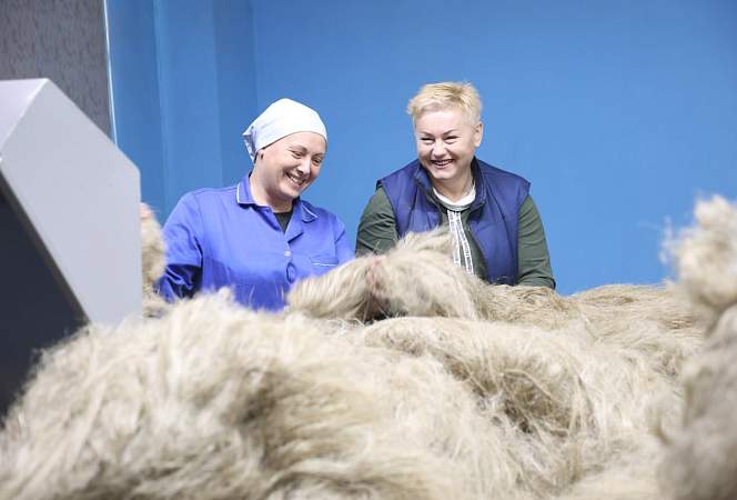 Лён любит поклон. Под руководством директора Алексея Зеленухо Дворецкий льнозавод вошел в число лидеров отрасли